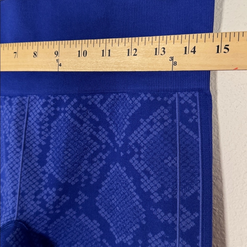 Lululemon Ebb To Street Pant Yoga, Gym leggings Heathered Sapphire Blue Large - Picture 5 of 9